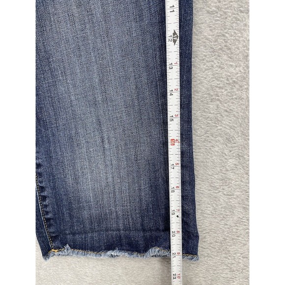 Lucky Jean's Women's Blue Denim Jean Shorts Beachcomber Bermuda Size 2 Dark Wash - Picture 9 of 10